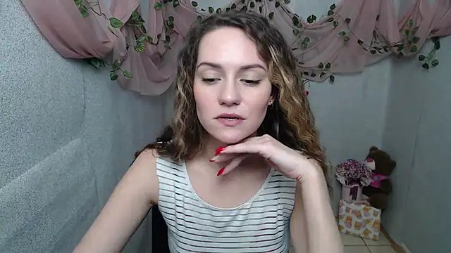 Lina Star S online show from December 2024 10:37:02 AM