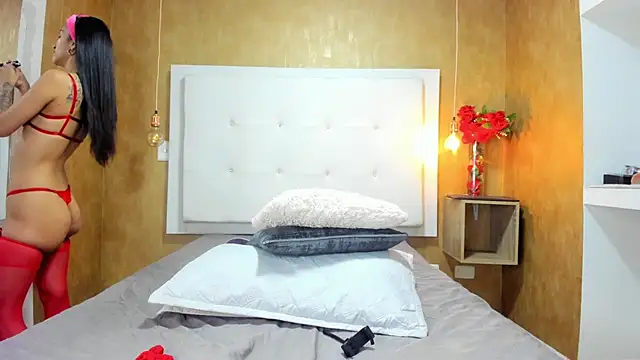 Milaspetite online show from February 2026 08:18:01 PM