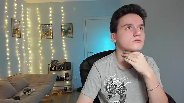 Snapshot of Scooby_k chatting on December 2024 03:40:01 AM Scooby k online show from December 2024 03:40:01 AM