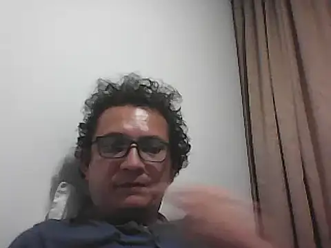 Bombi22 online show from December 2025 05:47:01 AM