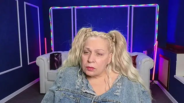 Snapshot of Penelope_Pinky chatting on January 2025 11:35:01 PM Penelope Pinky online show from January 2025 11:35:01 PM