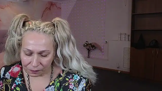 Snapshot of Penelope_Pinky chatting on January 2025 08:16:01 PM Penelope Pinky online show from January 2025 08:16:01 PM