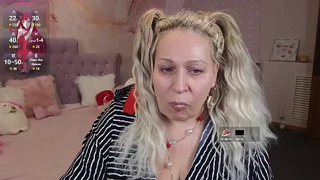 Snapshot of Penelope_Pinky chatting on February 2025 05:30:02 PM Penelope Pinky online show from February 2025 05:30:02 PM