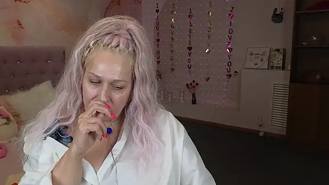 Snapshot of Penelope_Pinky chatting on February 2025 09:04:01 PM Penelope Pinky online show from February 2025 09:04:01 PM