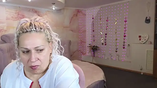 Snapshot of Penelope_Pinky chatting on October 2025 11:09:01 AM Penelope Pinky online show from October 2025 11:09:01 AM