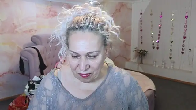 Snapshot of Penelope_Pinky chatting on November 2025 11:11:02 AM Penelope Pinky online show from November 2025 11:11:02 AM