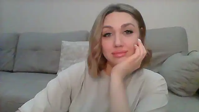 Snapshot of VickyLove047 chatting on January 2025 05:23:02 AM VickyLove047 online show from January 2025 05:23:02 AM