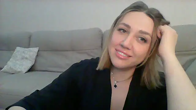 Snapshot of VickyLove047 chatting on January 2025 07:59:02 PM VickyLove047 online show from January 2025 07:59:02 PM