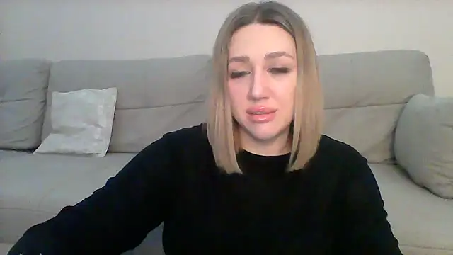 Snapshot of VickyLove047 chatting on February 2025 06:51:01 PM VickyLove047 online show from February 2025 06:51:01 PM