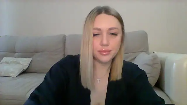 Snapshot of VickyLove047 chatting on September 2025 06:48:02 AM VickyLove047 online show from September 2025 06:48:02 AM