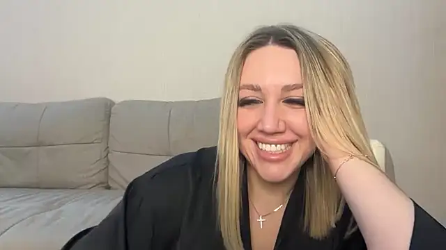 Snapshot of VickyLove047 chatting on October 2025 08:45:02 AM VickyLove047 online show from October 2025 08:45:02 AM