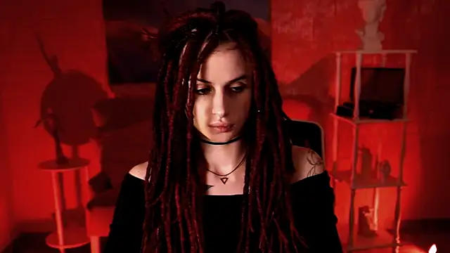 Snapshot of JadeCastle_ chatting on May 2026 04:15:02 PM JadeCastle online show from May 2026 04:15:02 PM