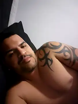 Snapshot of Latino2909 chatting on December 2024 10:50:02 AM Latino2909 online show from December 2024 10:50:02 AM