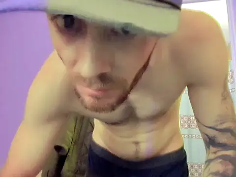 Snapshot of Huntzg23 chatting on November 2025 11:36:02 AM Huntzg23 online show from November 2025 11:36:02 AM