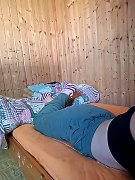 Snapshot of Eleni_Pappa chatting on November 2025 10:37:02 AM Eleni Pappa online show from November 2025 10:37:02 AM