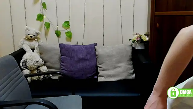 Alicia redfollow online show from February 2025 12:24:01 PM