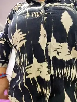 Miss balloonsmila online show from November 2025 03:59:02 AM