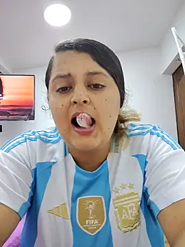 Miss balloonsmila online show from November 2025 03:28:02 AM