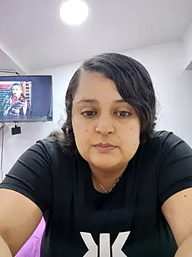 Miss balloonsmila online show from November 2025 12:43:02 AM