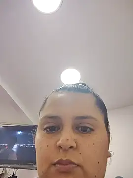 Miss balloonsmila online show from November 2025 05:21:02 AM