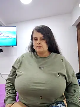 Miss balloonsmila online show from December 2025 05:13:01 AM