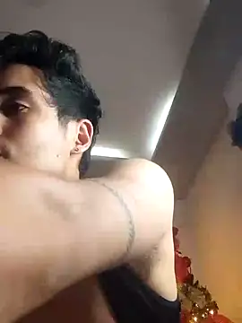 Snapshot of GamerQuinn chatting on December 2024 07:03:02 AM GamerQuinn online show from December 2024 07:03:02 AM