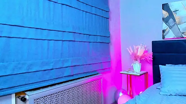 Curvy Dynamite  online show from March 2025 07:20:02 AM