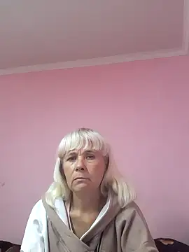 sakura blonde online show from September 2025 06:33:01 PM