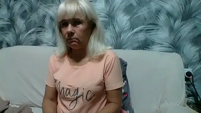 sakura blonde online show from September 2025 05:40:02 PM