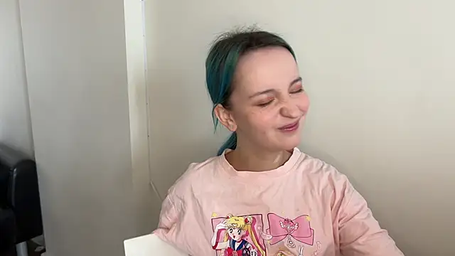 bumble bee online show from January 2025 03:49:02 AM