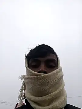 Snapshot of Suraj223kumar chatting on January 2025 01:37:02 AM Suraj223kumar online show from January 2025 01:37:02 AM