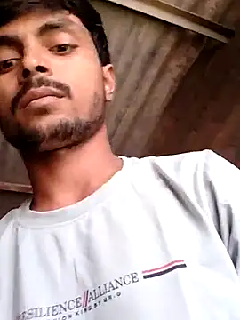 Snapshot of Suraj223kumar chatting on October 2025 03:36:02 AM Suraj223kumar online show from October 2025 03:36:02 AM