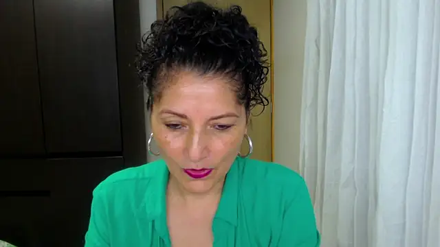 Snapshot of arianna_ros3 chatting on May 2026 03:25:02 AM arianna ros3 online show from May 2026 03:25:02 AM