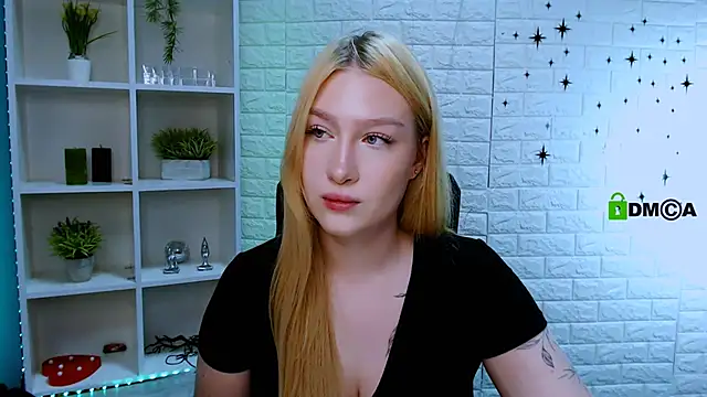 playful sophie online show from June 2026 07:53:01 PM