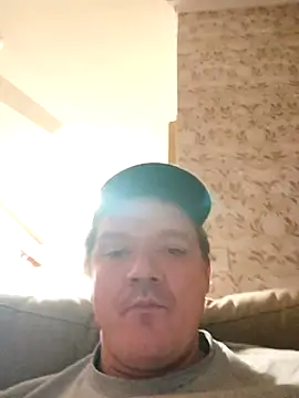 Snapshot of biggnipz chatting on June 2026 05:28:01 AM biggnipz online show from June 2026 05:28:01 AM