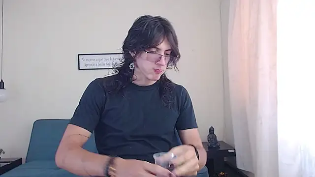 Snapshot of andreey50 chatting on February 2025 07:59:02 PM andreey50 online show from February 2025 07:59:02 PM