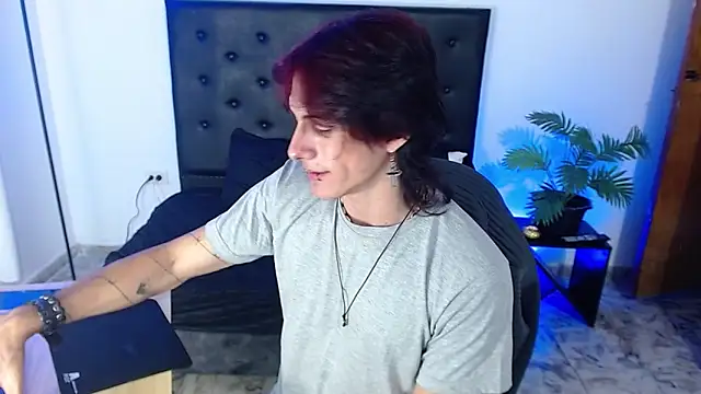 andreey50 online show from December 2025 08:51:01 PM