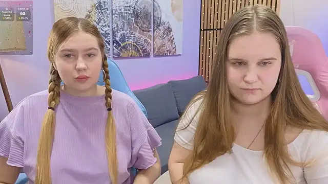 Snapshot of Ellie_Wellie chatting on January 2025 02:24:02 PM Ellie Wellie online show from January 2025 02:24:02 PM