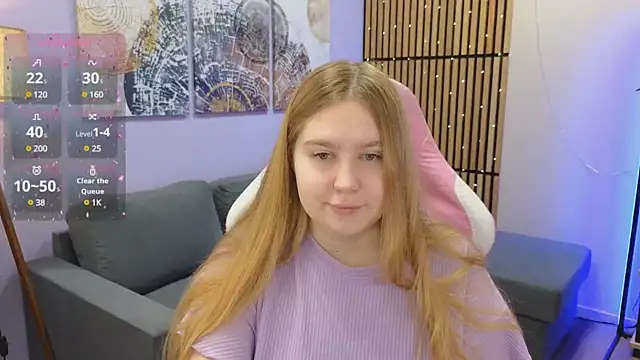 Snapshot of Ellie_Wellie chatting on January 2025 03:08:02 PM Ellie Wellie online show from January 2025 03:08:02 PM