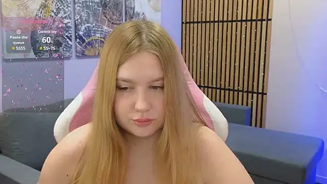 Snapshot of Ellie_Wellie chatting on January 2025 06:10:02 PM Ellie Wellie online show from January 2025 06:10:02 PM