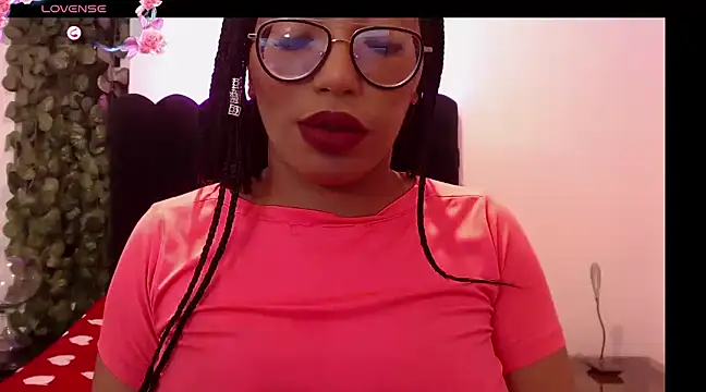 Snapshot of AmyBriiggs chatting on February 2025 08:33:02 AM AmyBriiggs online show from February 2025 08:33:02 AM