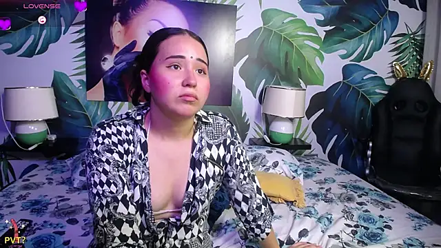 Snapshot of Gurvinder_1 chatting on February 2025 07:05:02 PM Gurvinder 1 online show from February 2025 07:05:02 PM