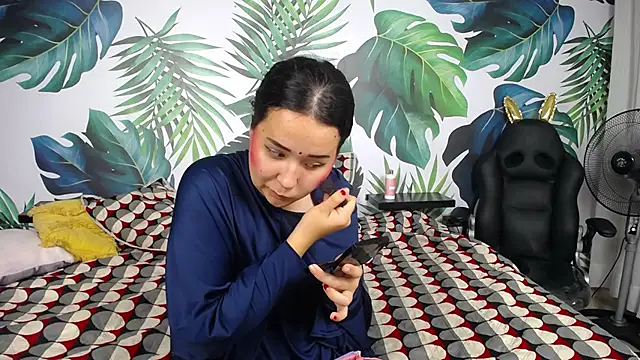 Snapshot of Gurvinder_1 chatting on February 2025 06:02:02 PM Gurvinder 1 online show from February 2025 06:02:02 PM