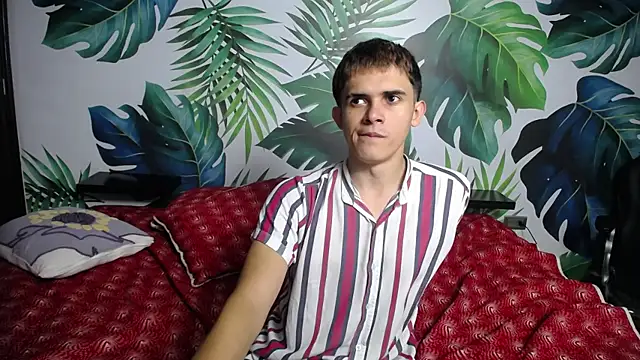 Snapshot of Gurvinder_1 chatting on March 2025 03:29:02 PM Gurvinder 1 online show from March 2025 03:29:02 PM