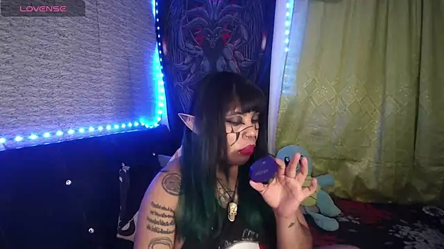 Snapshot of Eta_carinae chatting on November 2025 04:12:02 AM Eta carinae online show from November 2025 04:12:02 AM