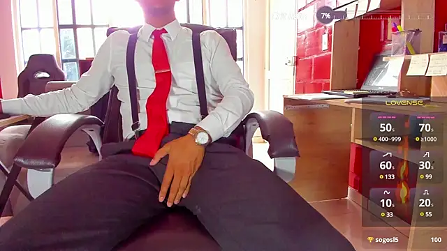 Snapshot of Hideintheoffice chatting on December 2024 03:13:01 PM Hideintheoffice online show from December 2024 03:13:01 PM