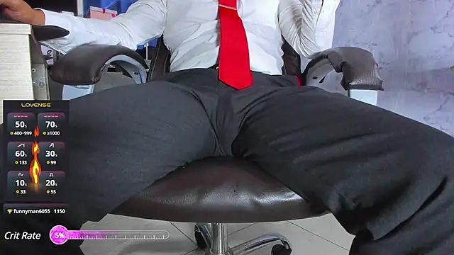 Snapshot of Hideintheoffice chatting on March 2025 05:46:01 AM Hideintheoffice online show from March 2025 05:46:01 AM