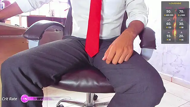 Snapshot of Hideintheoffice chatting on March 2025 04:35:02 PM Hideintheoffice online show from March 2025 04:35:02 PM