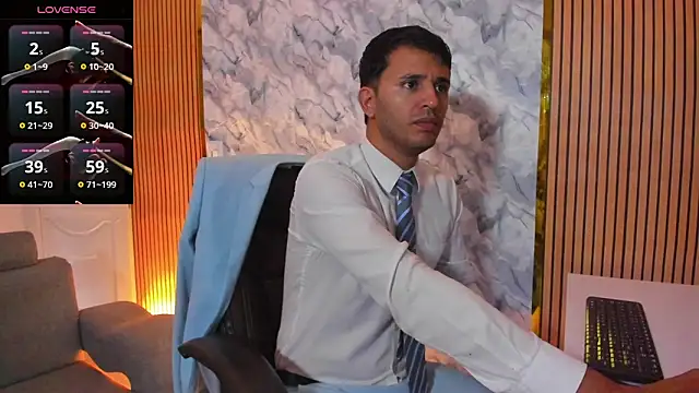 Snapshot of Hideintheoffice chatting on October 2025 11:30:02 AM Hideintheoffice online show from October 2025 11:30:02 AM