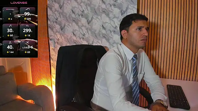 Snapshot of Hideintheoffice chatting on October 2025 11:37:02 PM Hideintheoffice online show from October 2025 11:37:02 PM